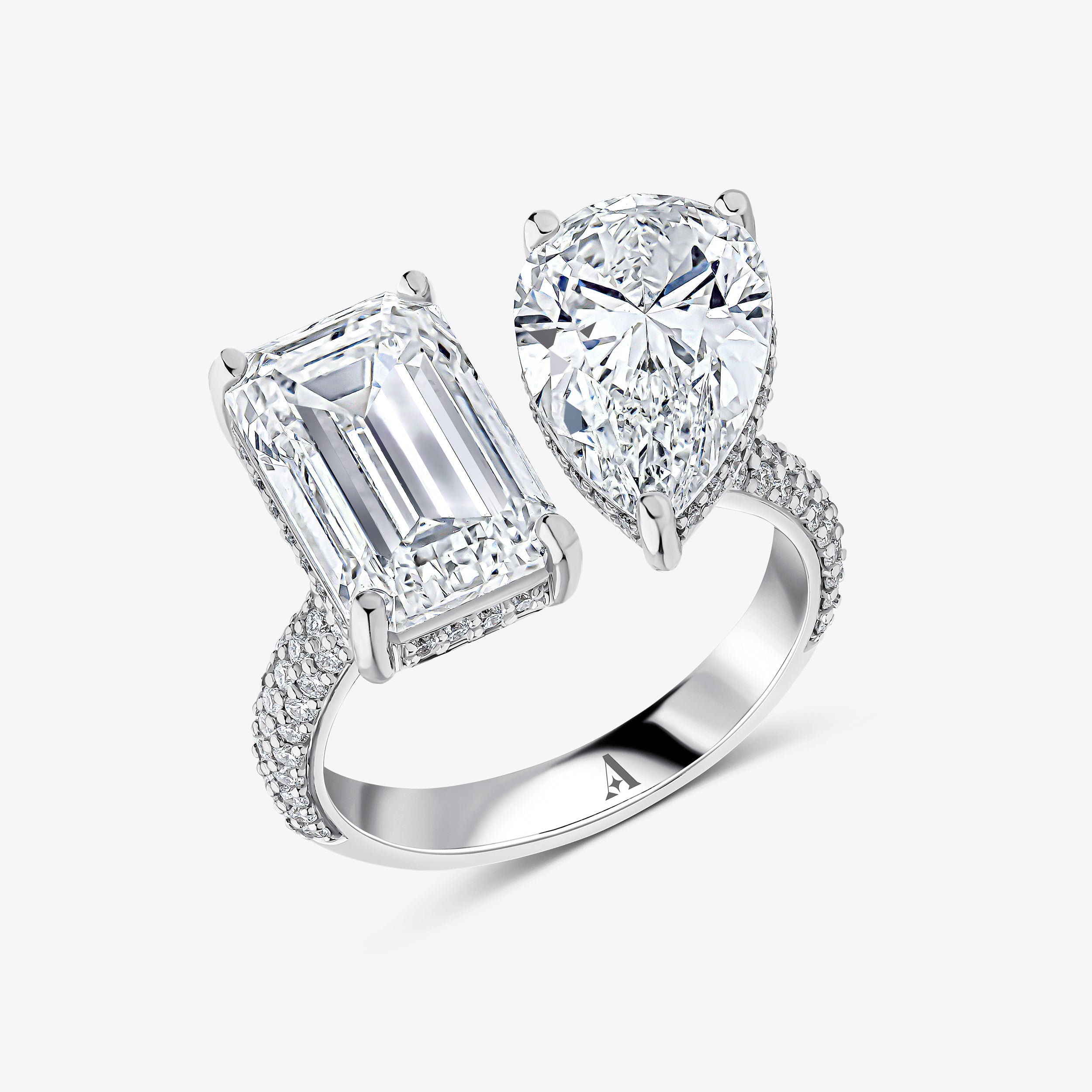 Bague poire et taille émeraude