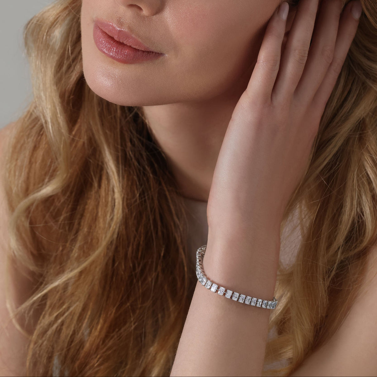 Radiant Cut Tennis Bracelet (North/South Setting)