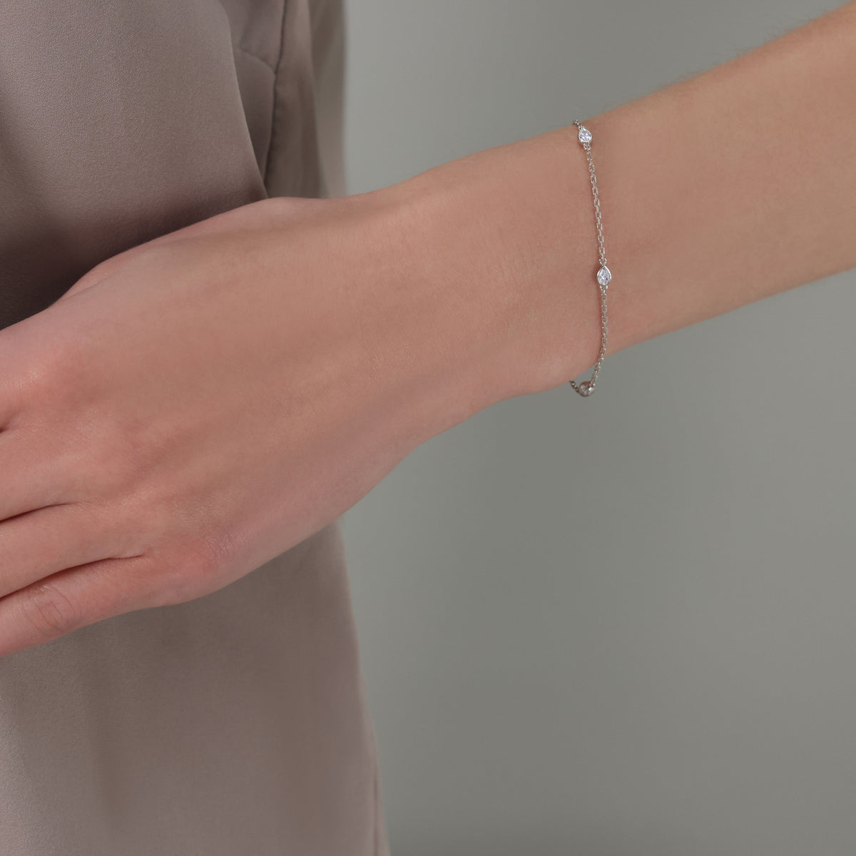 Pear Cut Four Stone Chain Bracelet